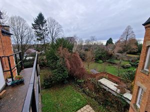 Photo 6- click for photo gallery